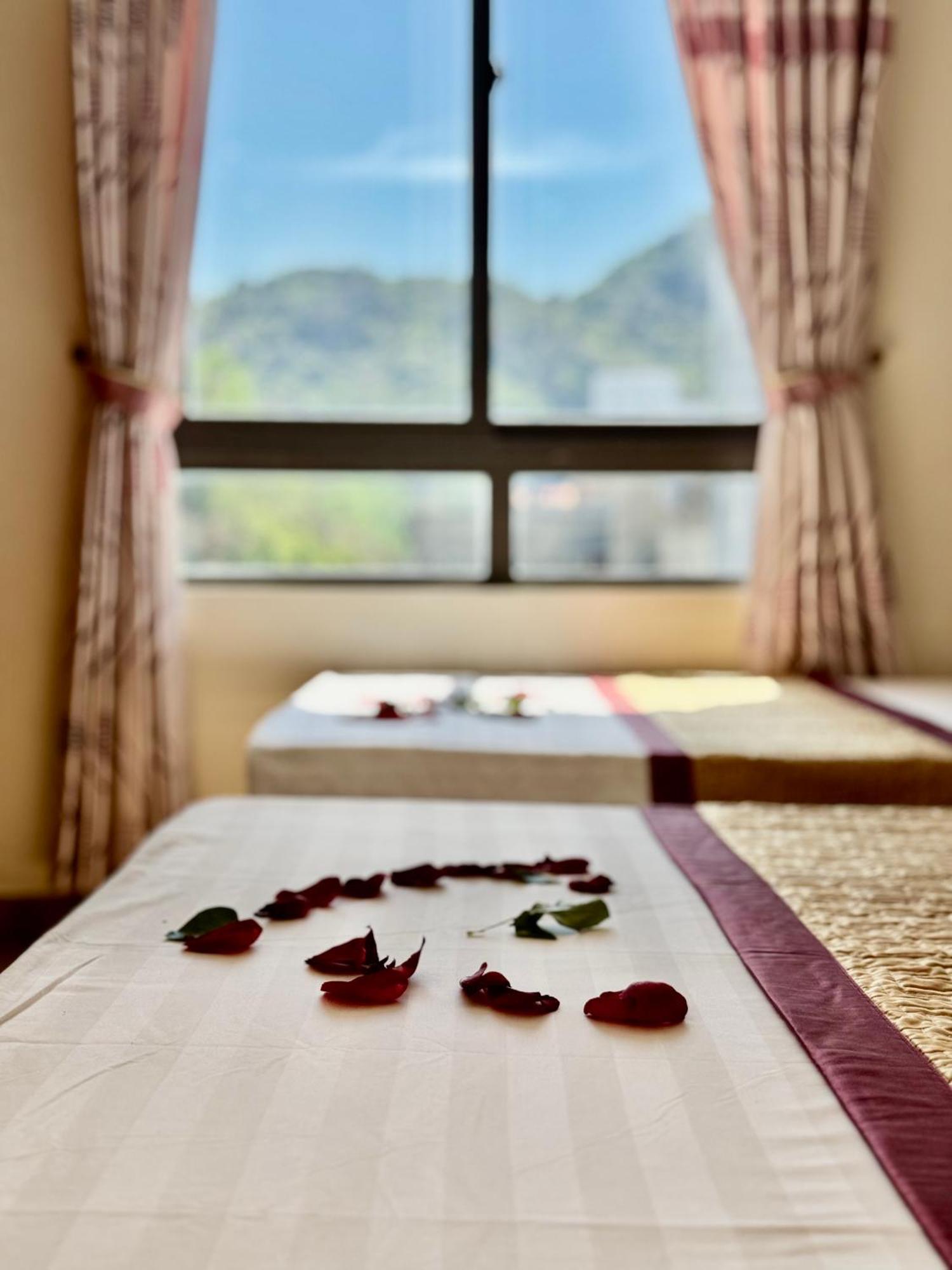Thang Long Hotel Chan Chau エクステリア 写真