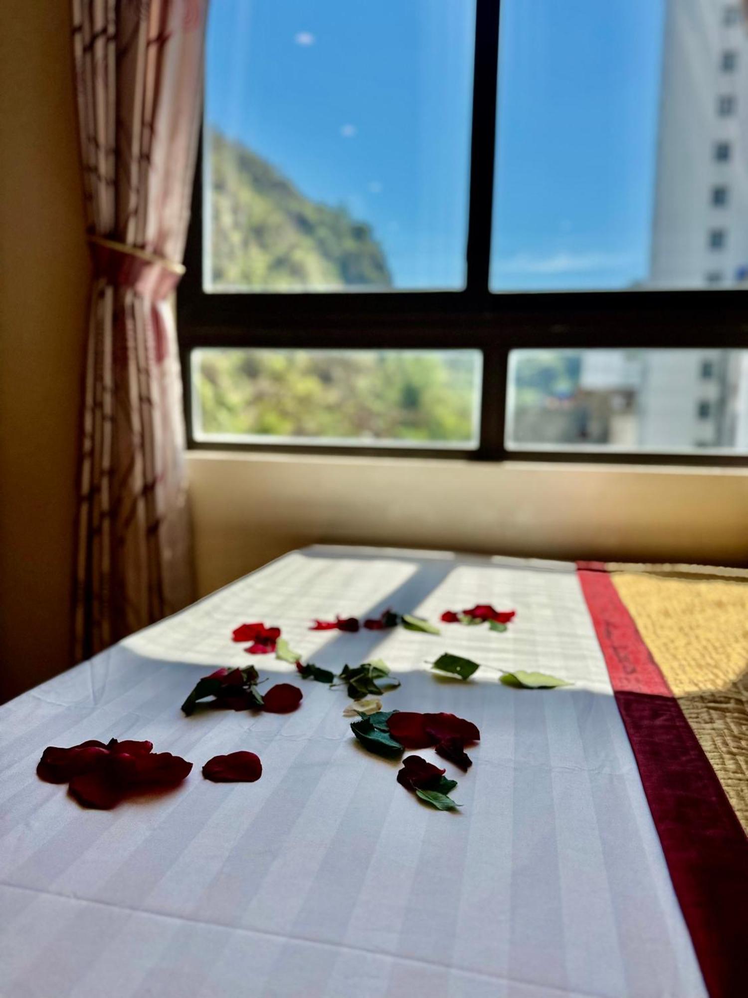 Thang Long Hotel Chan Chau エクステリア 写真